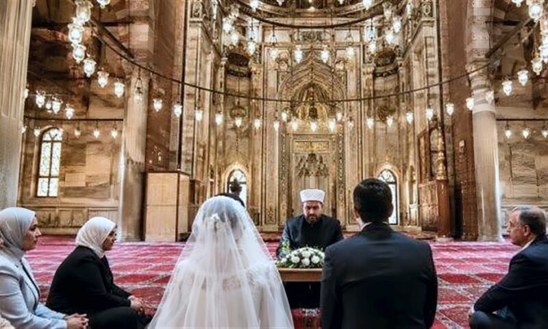 ما شروط وضوابط إبرام عقود الزواج في المساجد؟ الإفتاء تجيب