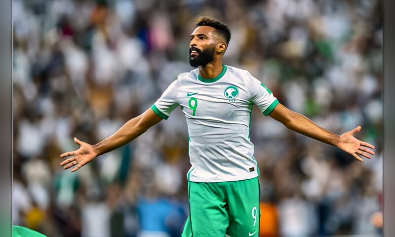 فراس البريكان يقترب من جائزة أفضل لاعب في آسيا 2026.. وسالم الدوسري أبرز المنافسين