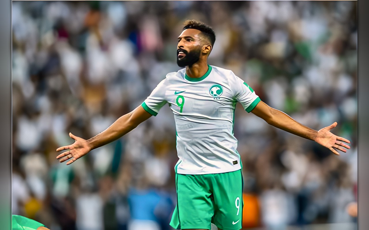 فراس البريكان يقترب من جائزة أفضل لاعب في آسيا 2026.. وسالم الدوسري أبرز المنافسين