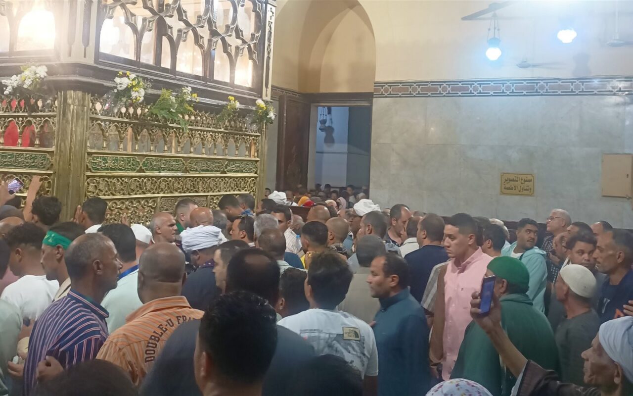 بحضور الأزهري وجمعة.. الطرق الصوفية تعقد مؤتمرها السنوي احتفالًا بمولد السيد البدوي في طنطا اليوم