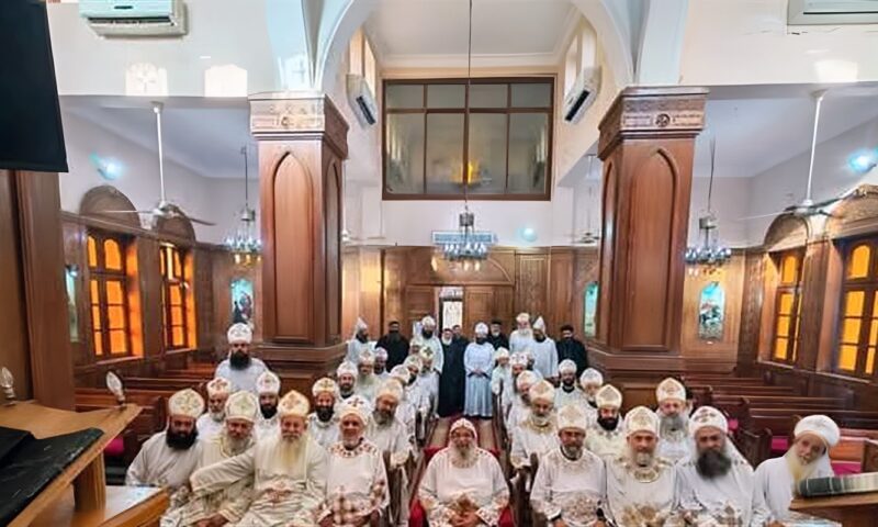 بمشاركة الأنبا مكسيموس، إيبارشية بنها وقويسنا تناقش الإدمان وطرق مواجهته