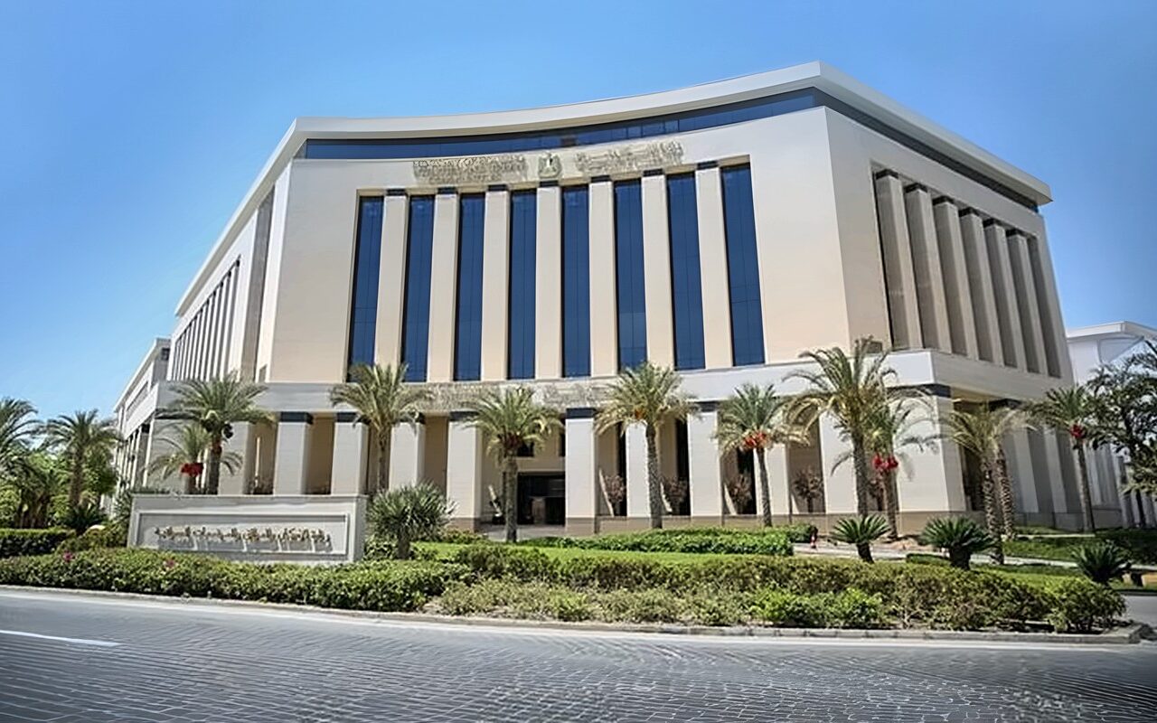 بسعر يصل لـ4 آلاف جنيه للمتر، الإسكان تطرح أراضي تعليمي وطبي