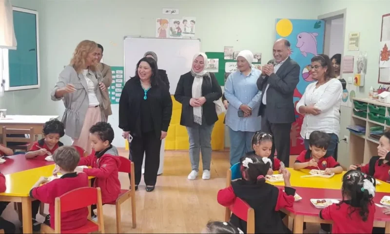 نائبة وزيرة التضامن تتابع برامج تأهيل الأطفال للمدارس بحي الأسمرات