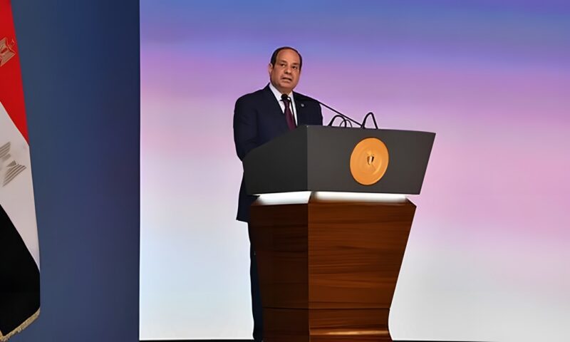 السيسي يدعو الشركات الكورية لزيارة مصر للوقوف على الفرص الاستثمارية والاستفادة من التسهيلات
