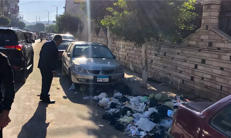 محافظ الدقهلية: منع انتظار السيارات بمحيط مستشفى طلخا وتوزيع صناديق إضافية للقمامة