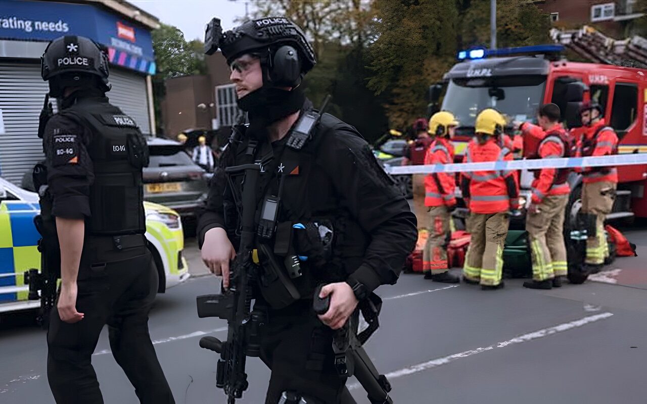بعد حادثة فيرفورد، الشرطة البريطانية توقف شخصين حاولا اختراق سياج قاعدة جوية