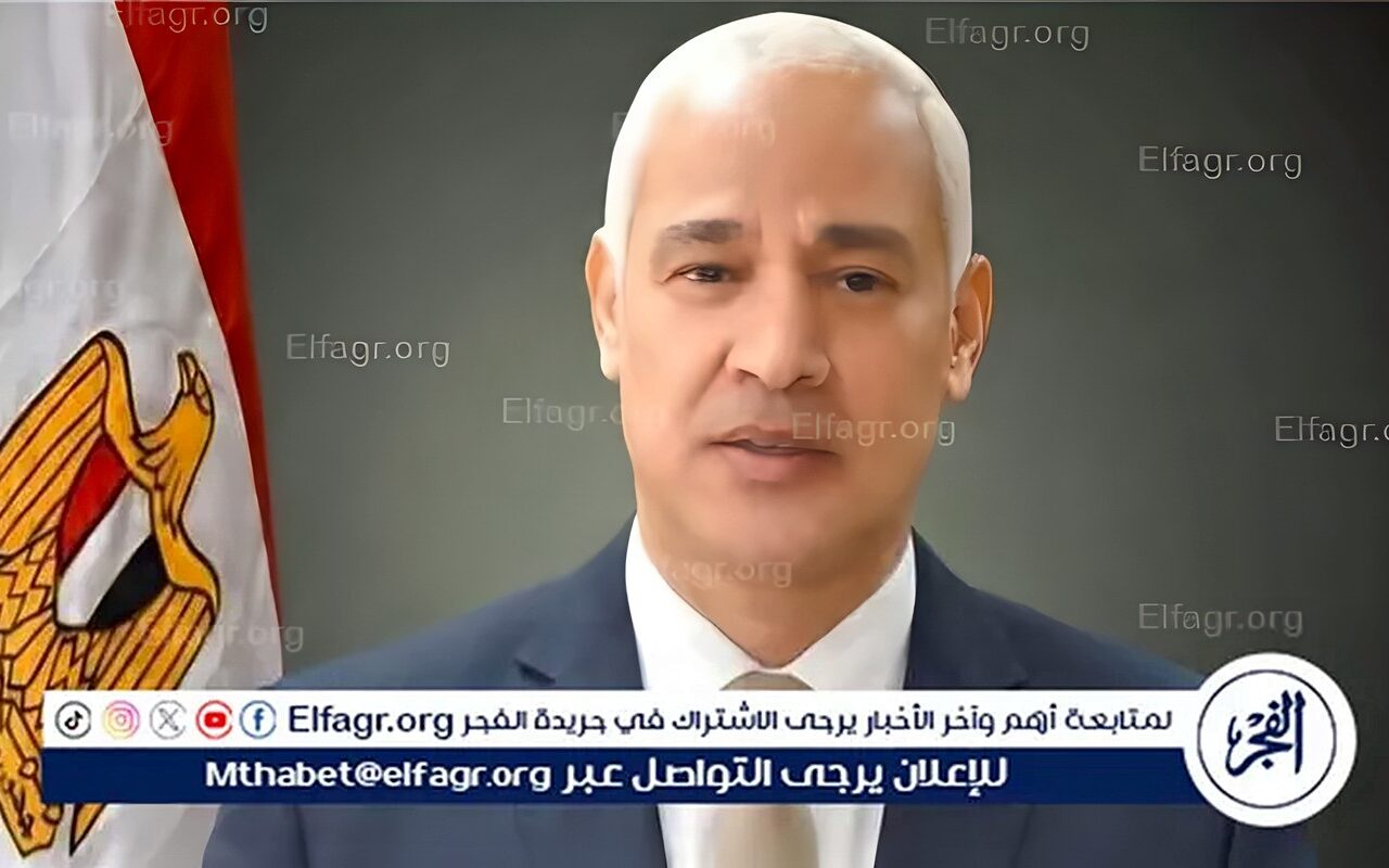 رئيس جامعة أسيوط يشيد بنجاح الحملة التعريفية بالدبلومات المهنية بالجامعة