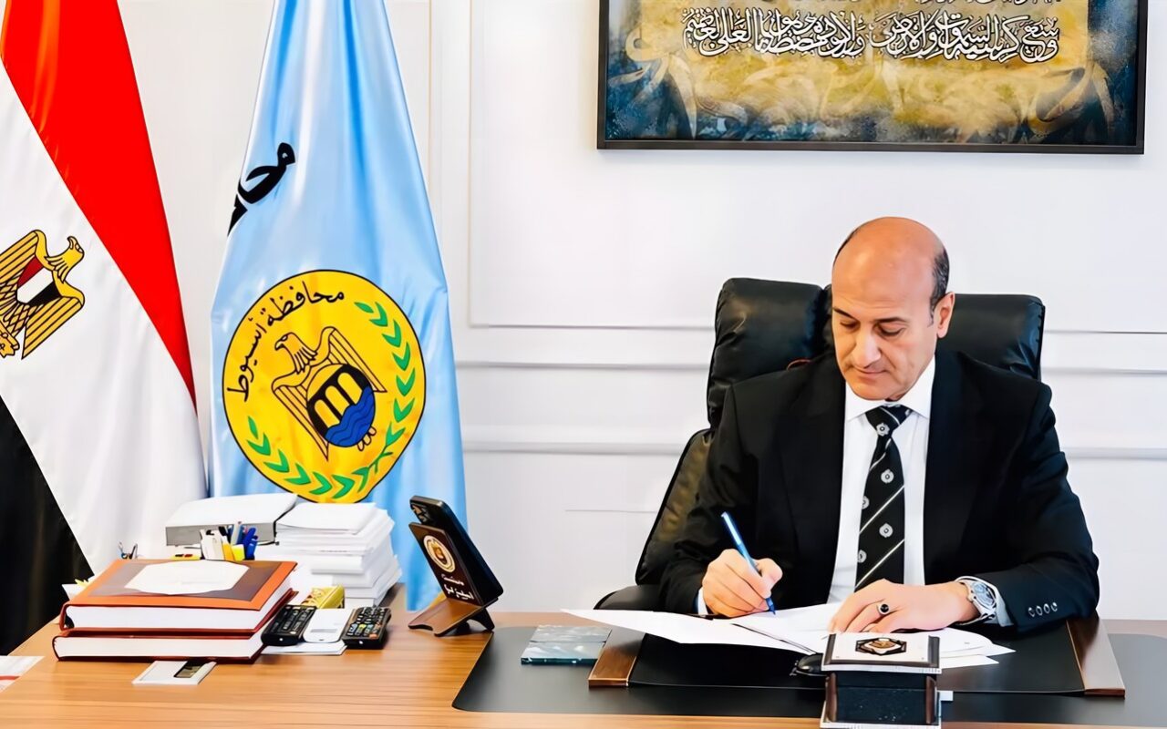 محافظ أسيوط: اعتماد الأحوزة العمرانية لـ23 قرية لدعم التخطيط المنظم