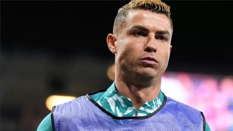 الاتحاد البرتغالي يعاقب كريستيانو رونالدو بالإيقاف والغرامة