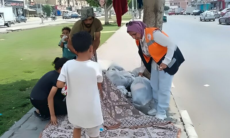 التضامن الاجتماعي: «التدخل السريع» بالإسماعيلية يعيد الأمان لأب وأبنائه الخمسة بعد معاناة في الشارع