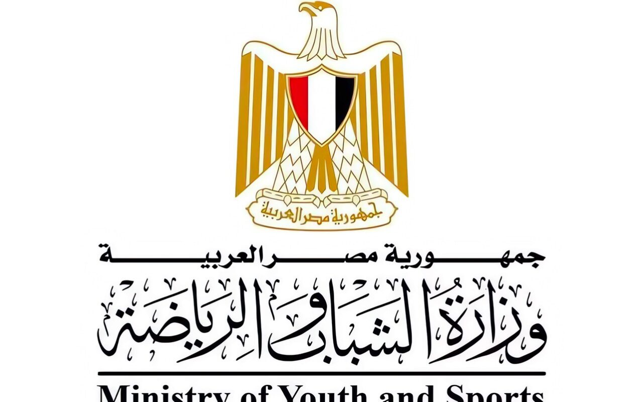 وزير الرياضة يجري اتصالا هاتفيا لتعزية أسرتي لاعبتي الجودو الفقيدتين