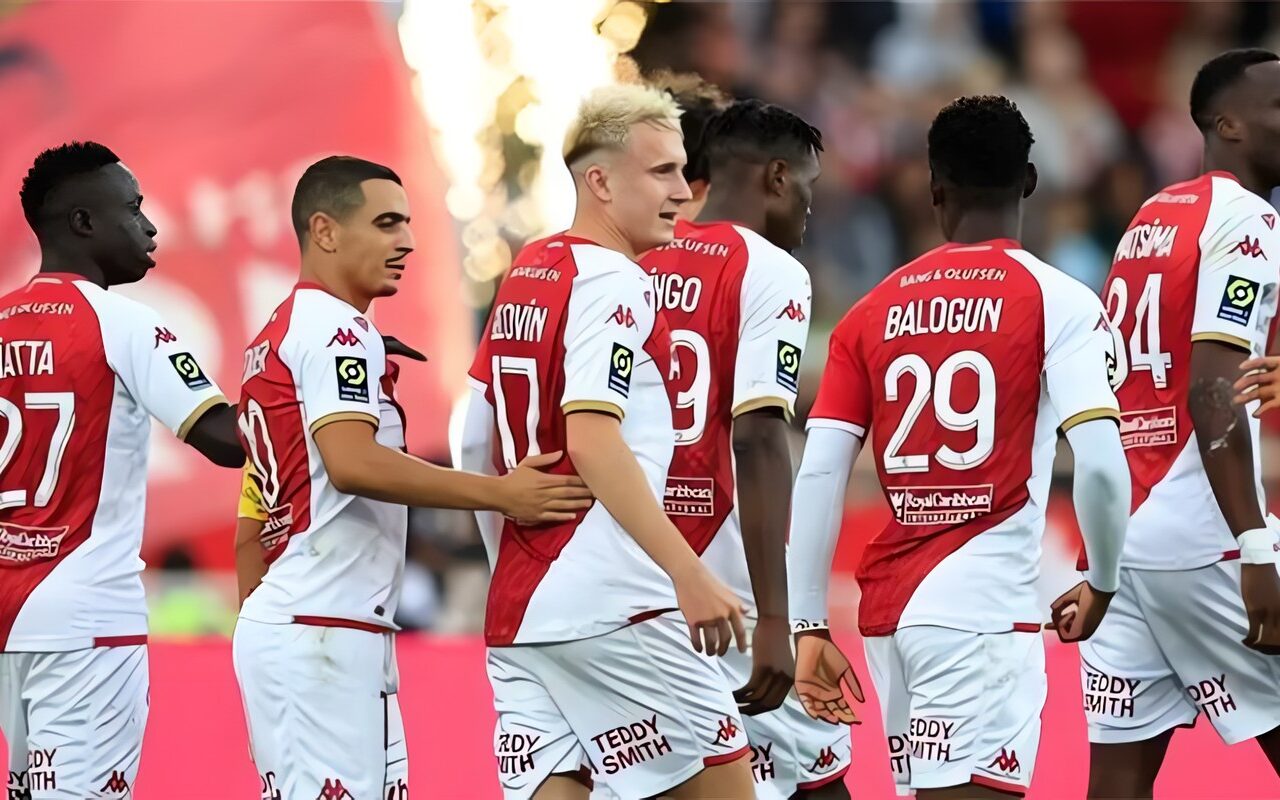 برونر وكامارا يقودان موناكو للفوز على فرايبورج في دوري المؤتمر الأوروبي