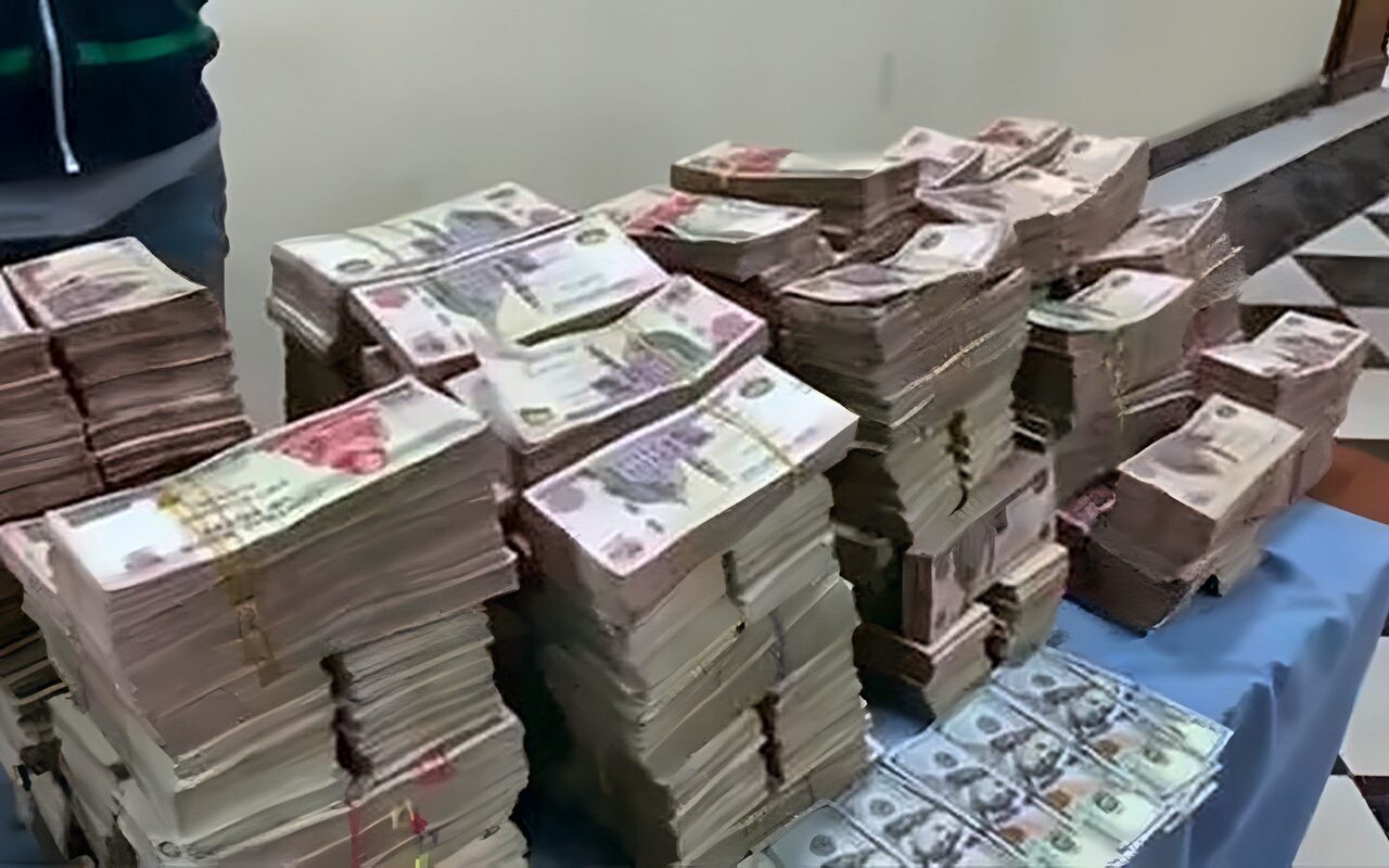 عرضا 10 آلاف جنيه مزيفة مقابل 200 جنيه سليمة.. تفاصيل قضية تزييف العملات بالبساتين