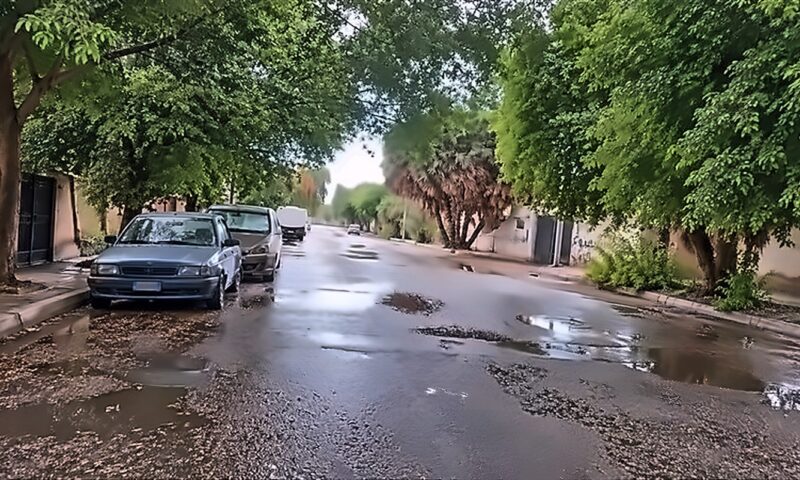 في عز الحر، هطول الأمطار على عدة مناطق في قنا والمحافظة ترفع درجة الاستعداد (فيديو)