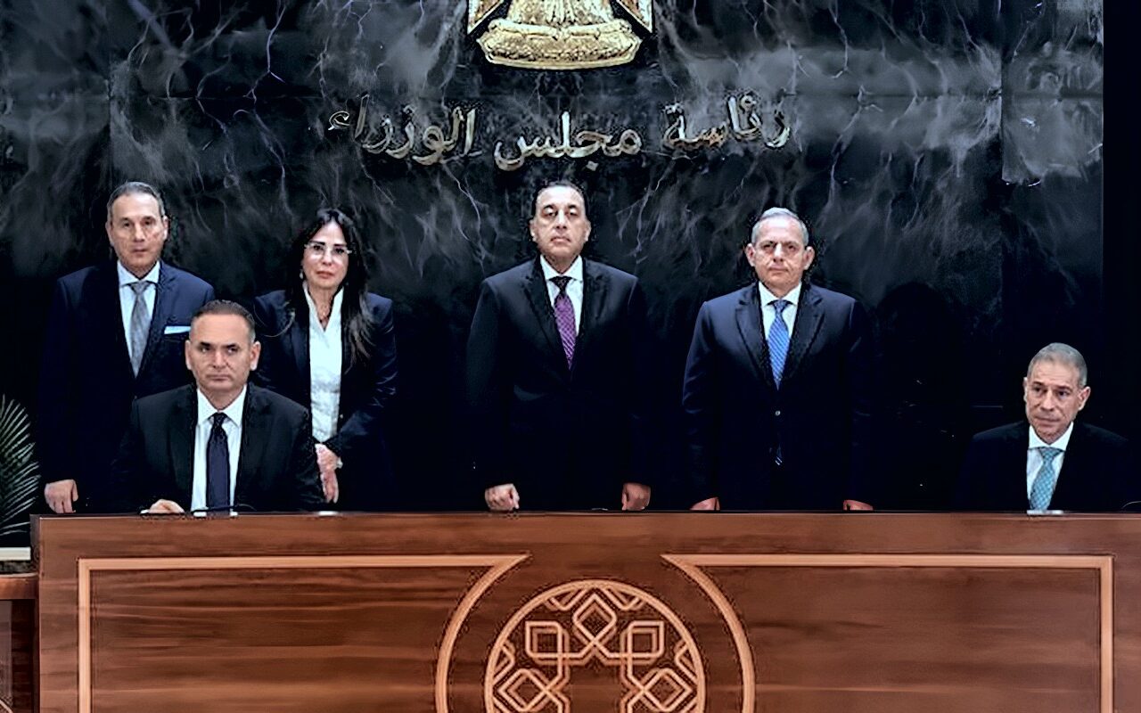 مدبولي يشهد حل أزمة أرض دريم لاند بعد عشرات السنوات.. وهايد بارك تشتري 415 فدانًا