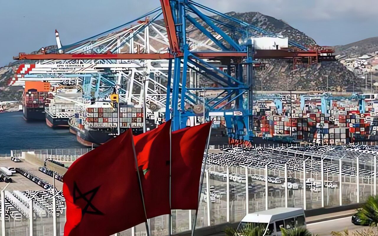 المغرب يتوقع استقرار العجز المالي على الرغم من التخفيضات الضريبية في 2027