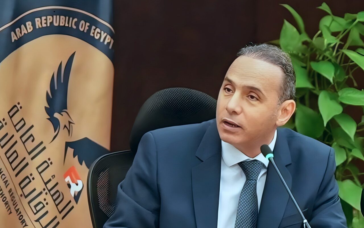 عاجل.. إصدار النموذج الاسترشادي لعقود شركات السمسرة مع العملاء المُقترضين تمهيدًا لتفعيل الشورت سيلينج