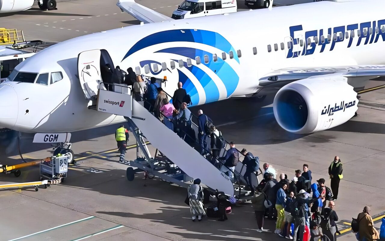 مصر للطيران تفتح بوابة جديدة إلى بريطانيا بتدشين خط برمنجهام (صور)