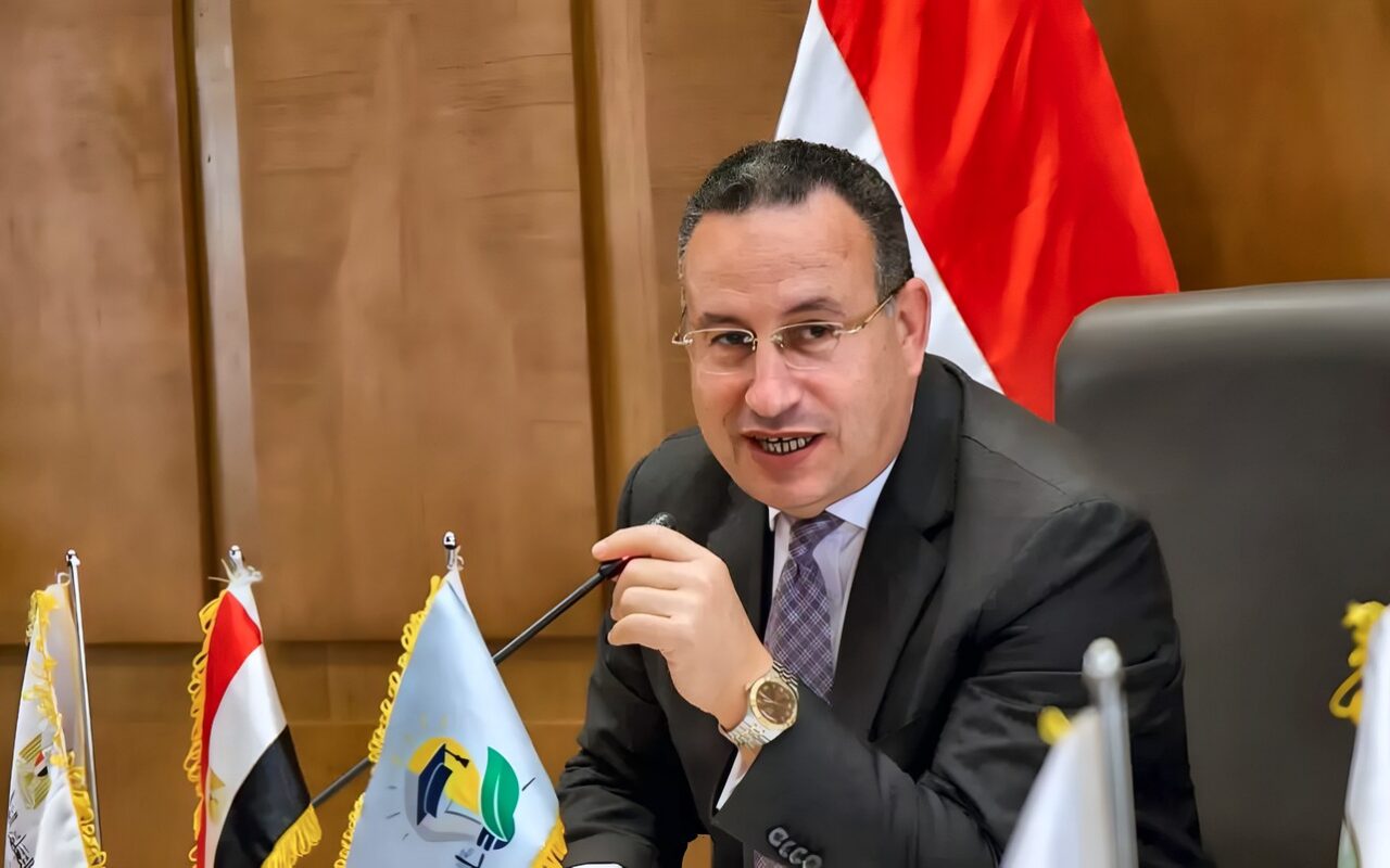 التعليم العالي تغلق كيانين وهميين بالقاهرة لترويجهما شهادات دراسية دون ترخيص