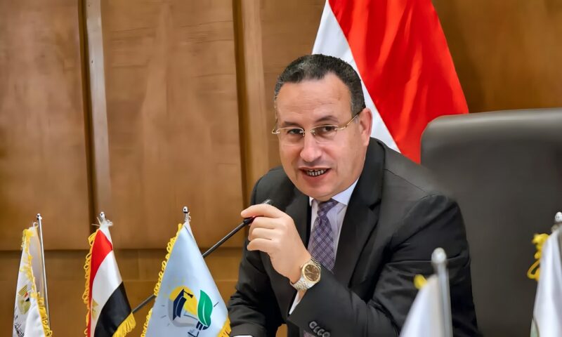عبد الخالق مندور رئيسًا لجامعة قناة السويس، وزير التعليم العالي يعلن تعيين قيادات جامعية جديدة