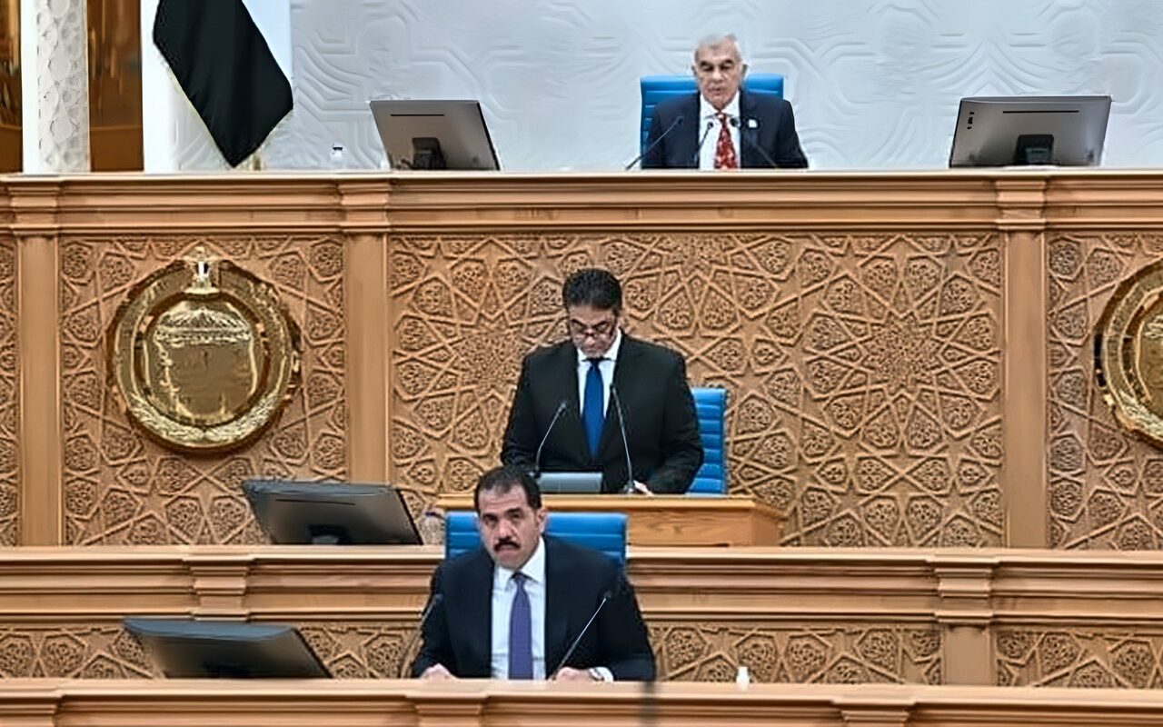 رفع الجلسة العامة لمجلس الشيوخ ومعاودة الانعقاد يوم 26 أكتوبر