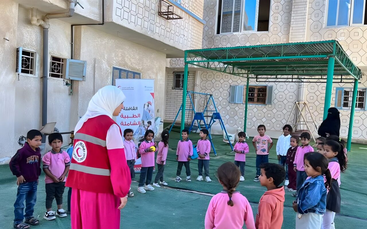 قافلة طبية شاملة، الهلال الأحمر يواصل دعم أهالي الشيخ زويد بشمال سيناء