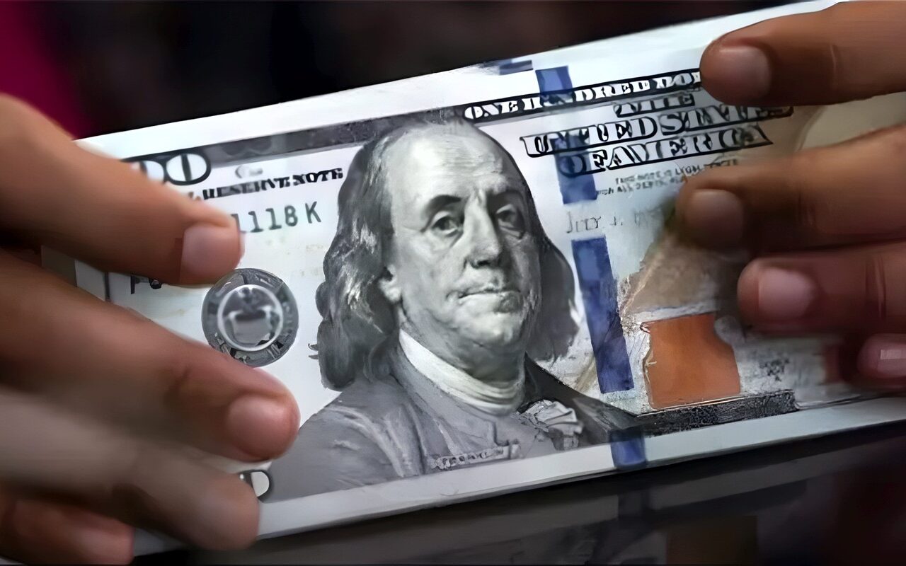أسعار الدولار في مصر الثلاثاء 27 اكتوبر