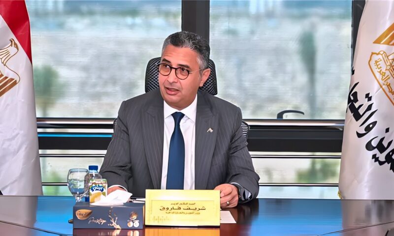 كيف تتحرك وزارة التموين لضبط الأسعار ومواجهة تجاوزات التجار؟.. 5 محاور للسيطرة على الأسواق