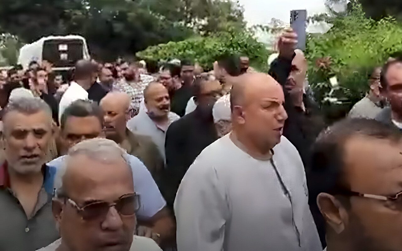 جنازة مهيبة، الآلاف يشيعون جثمان شهيدة حادث مطار الرياض إلى مثواها الأخير بالمحمودية (صور)