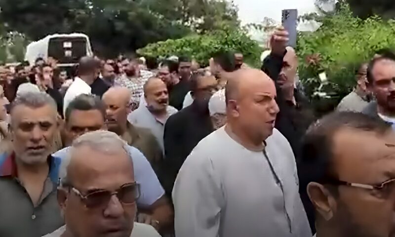 جنازة مهيبة، الآلاف يشيعون جثمان شهيدة حادث مطار الرياض إلى مثواها الأخير بالمحمودية (صور)
