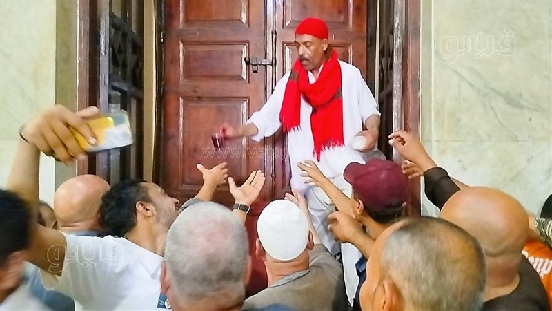 سر اللون الأحمر مع شيخ العرب السيد البدوي، حكاية وراء أشهر الرموز المرتبطة به