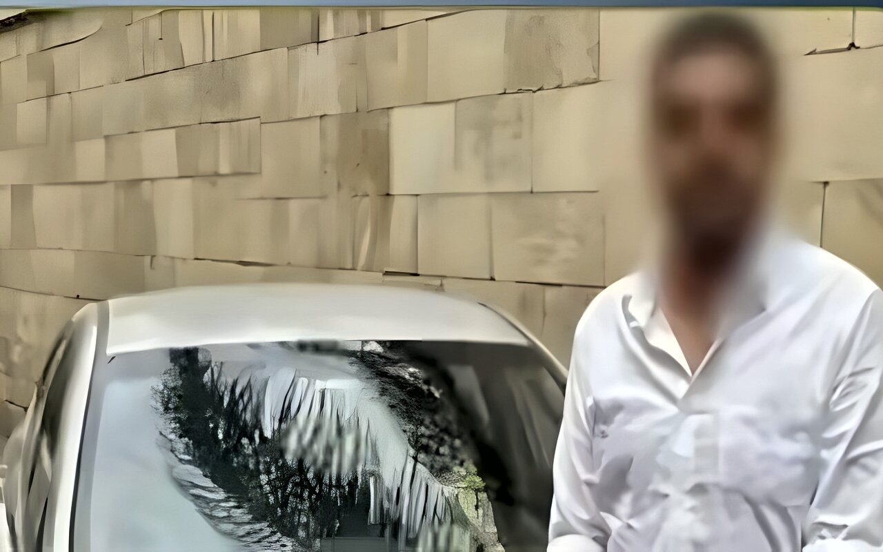 مشادة على الطريق تنتهي بدهس دراجة نارية، حقيقة ادعاء قائد سيارة ملاكي أنه ضابط شرطة بالقاهرة