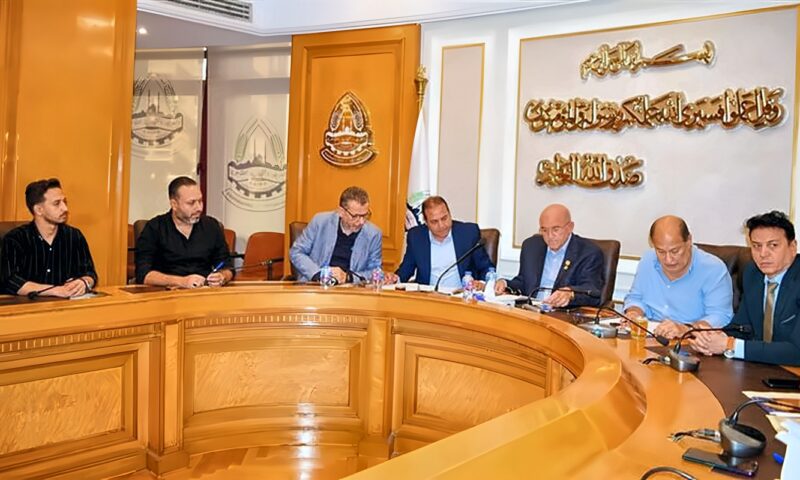 لجنة التواصل مع الشعَب التجارية بغرفة القاهرة تبحث خطة التطوير والتنمية