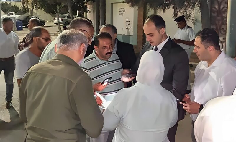 محافظ دمياط يتابع جهود السيطرة على حريق مصنع الكيماويات بالمنطقة الصناعية