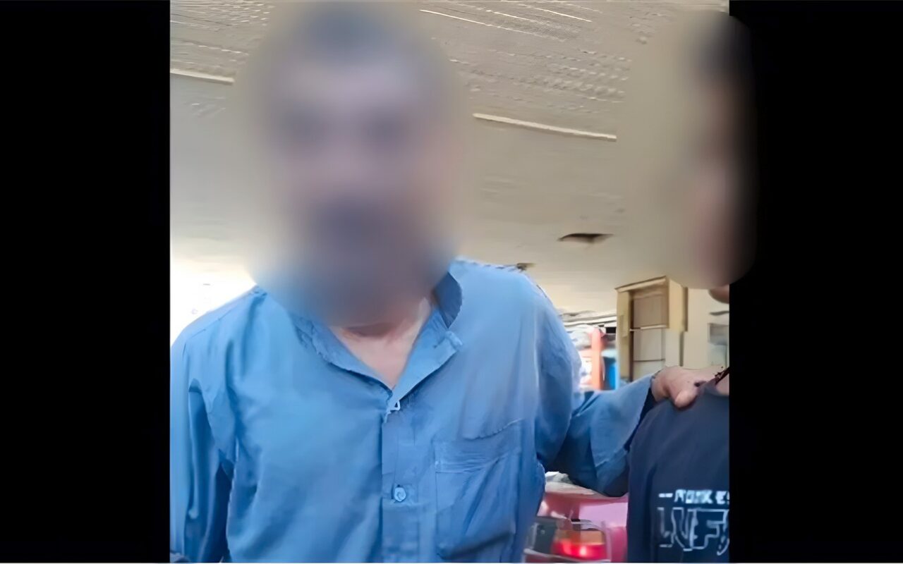 كشف ملابسات فيديو ادعاء أب تعرضه للضرب والطرد من بيته على يد نجله بالشرقية