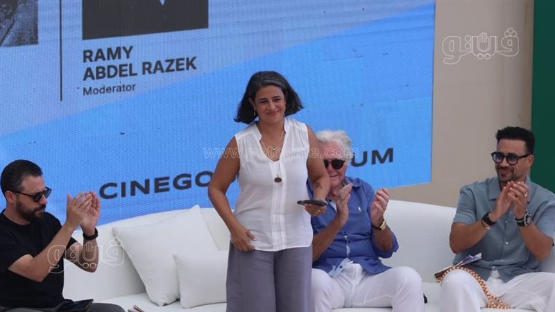 نادين خان تعلن تدشين “مؤسسة محمد خان” لحفظ وإحياء الإرث الفني (فيديو وصور)