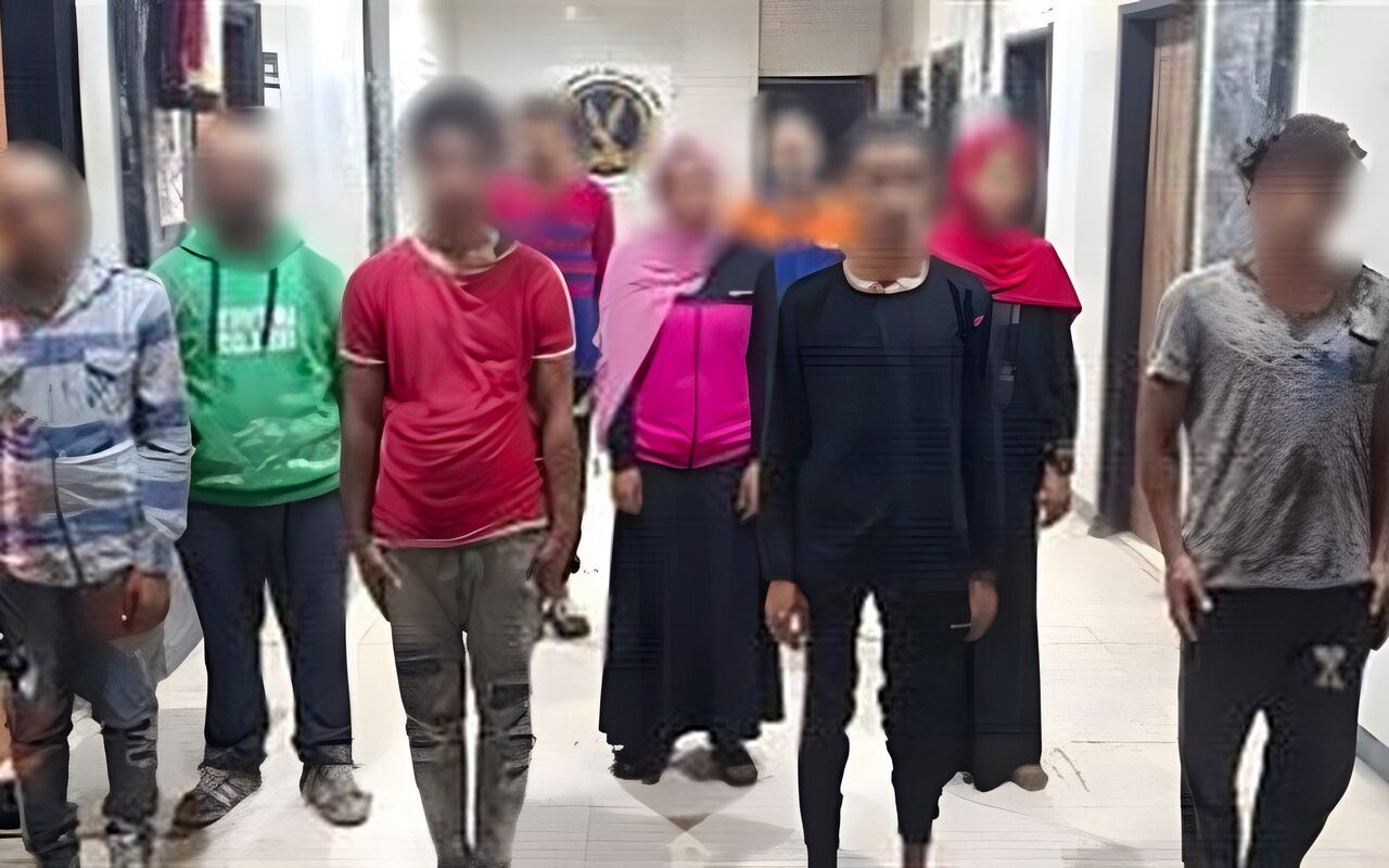لتحقيق مكاسب مالية، سقوط تشكيل يستغل 10 أطفال في التسول وبيع السلع بالقاهرة