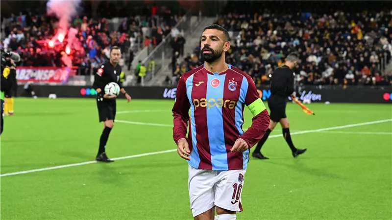 التشكيل الرسمي لمباراة طرابزون وبشكتاش في الدوري التركي، ما موقف محمد صلاح؟