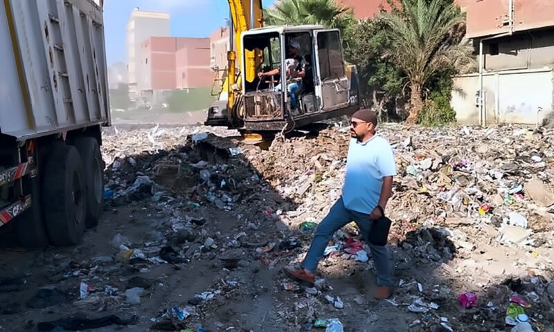 رفع 300 طن مخلفات هدم في بلقاس بالدقهلية (صور)