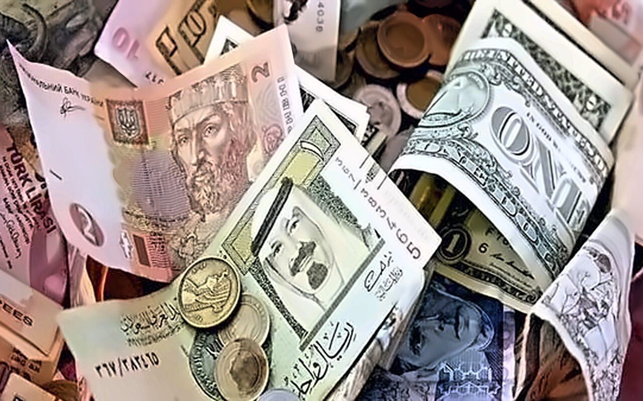 أسعار العملات في مصر اليوم الجمعة 9 أكتوبر