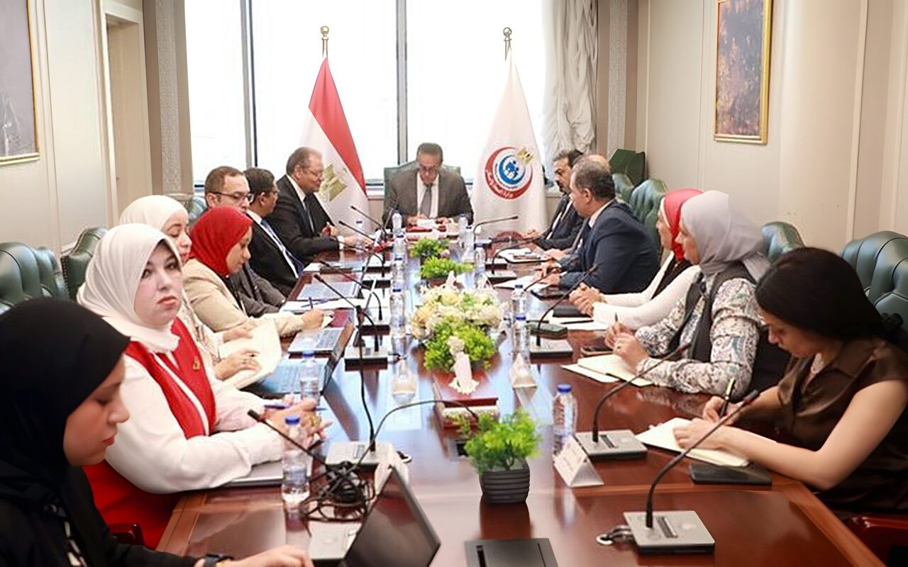 وزير الصحة يوجه بتحليل أسباب عدم رضا المواطنين عن الخدمات الصحية وحل المشكلات