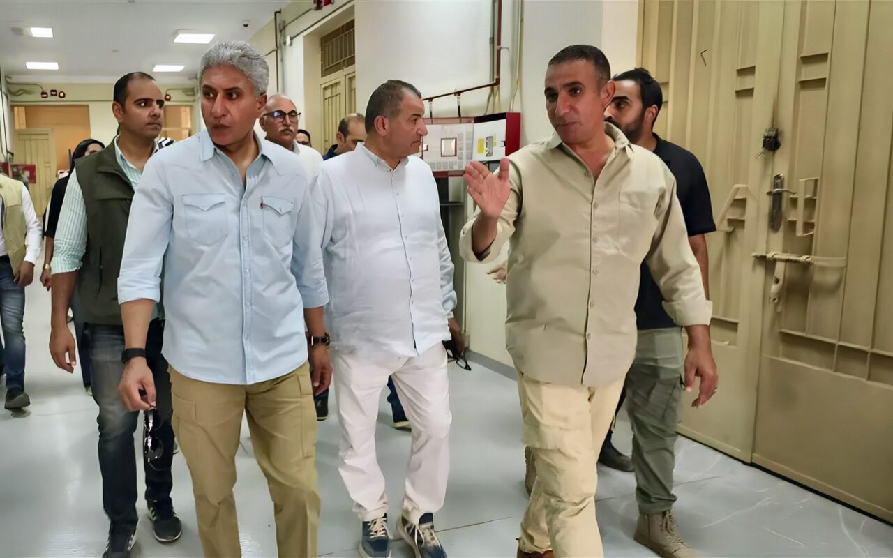 وزير السياحة والآثار يتفقد مقبرتي «نفروكاهاي» والملكة «نبت» بسقارة