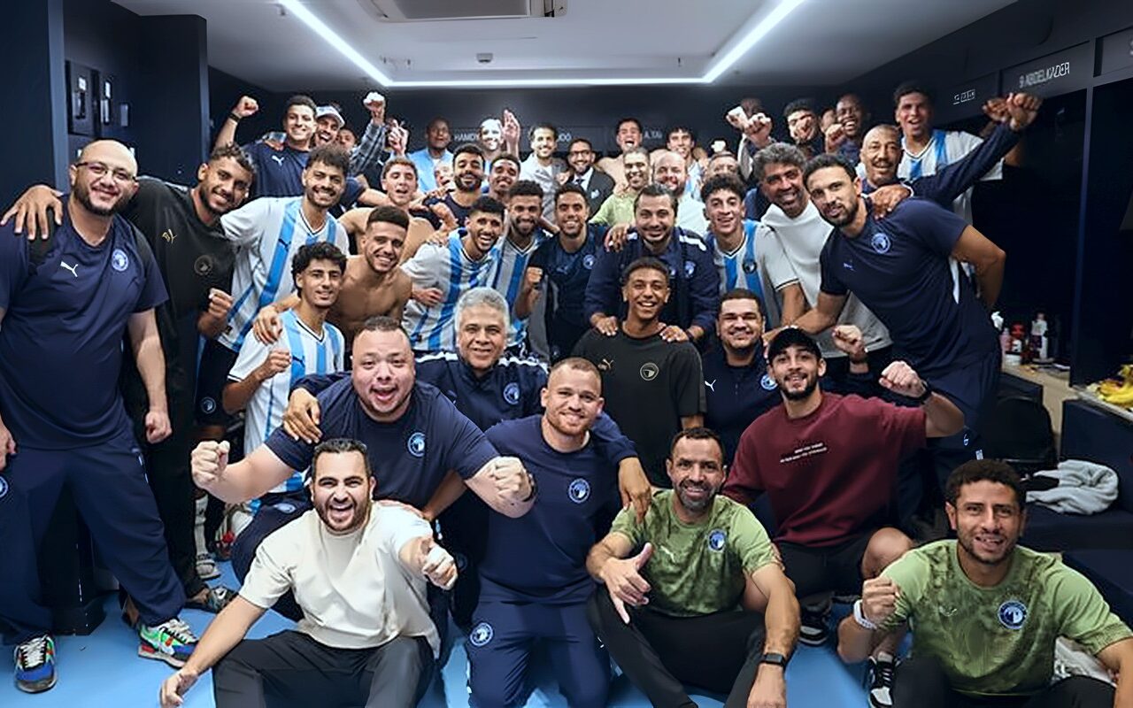 أحمد نذير يقود هجوم بيراميدز في مواجهة سيراميكا في الدوري المصري