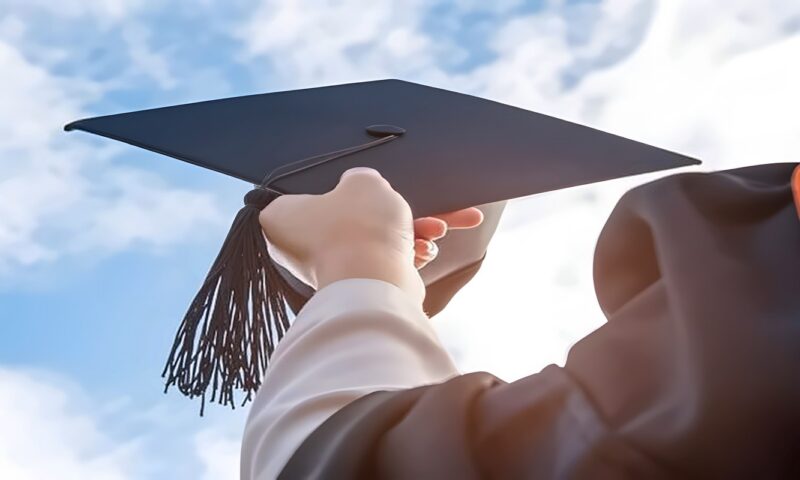 للبكالوريوس والماجستير والدكتوراه، شروط الحصول على منح جامعة ييل الأمريكية وآخر موعد للتقديم