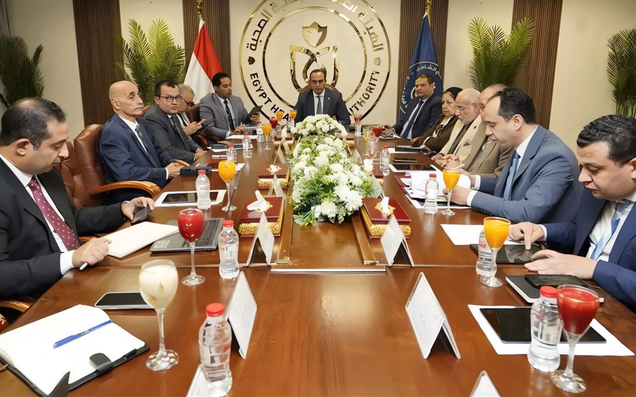 الرعاية الصحية تتخذ خطوات لتسريع التأمين الصحي الشامل وزيادة حوافز أطباء الأسرة