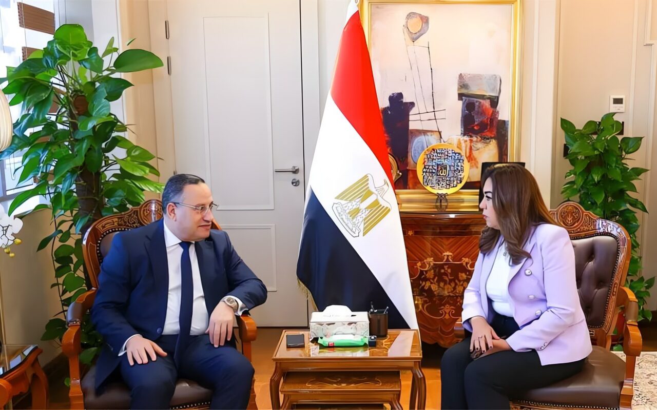 بروتوكولان جديدان لتطوير الوادي الجديد، هوية بصرية للمدن وخريطة شاملة للموارد الطبيعية