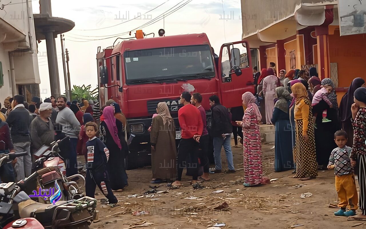 إخلاء مدرسة الخلفاء الراشدين بأسيوط بعد اندلاع حريق بغرفة الكمبيوتر