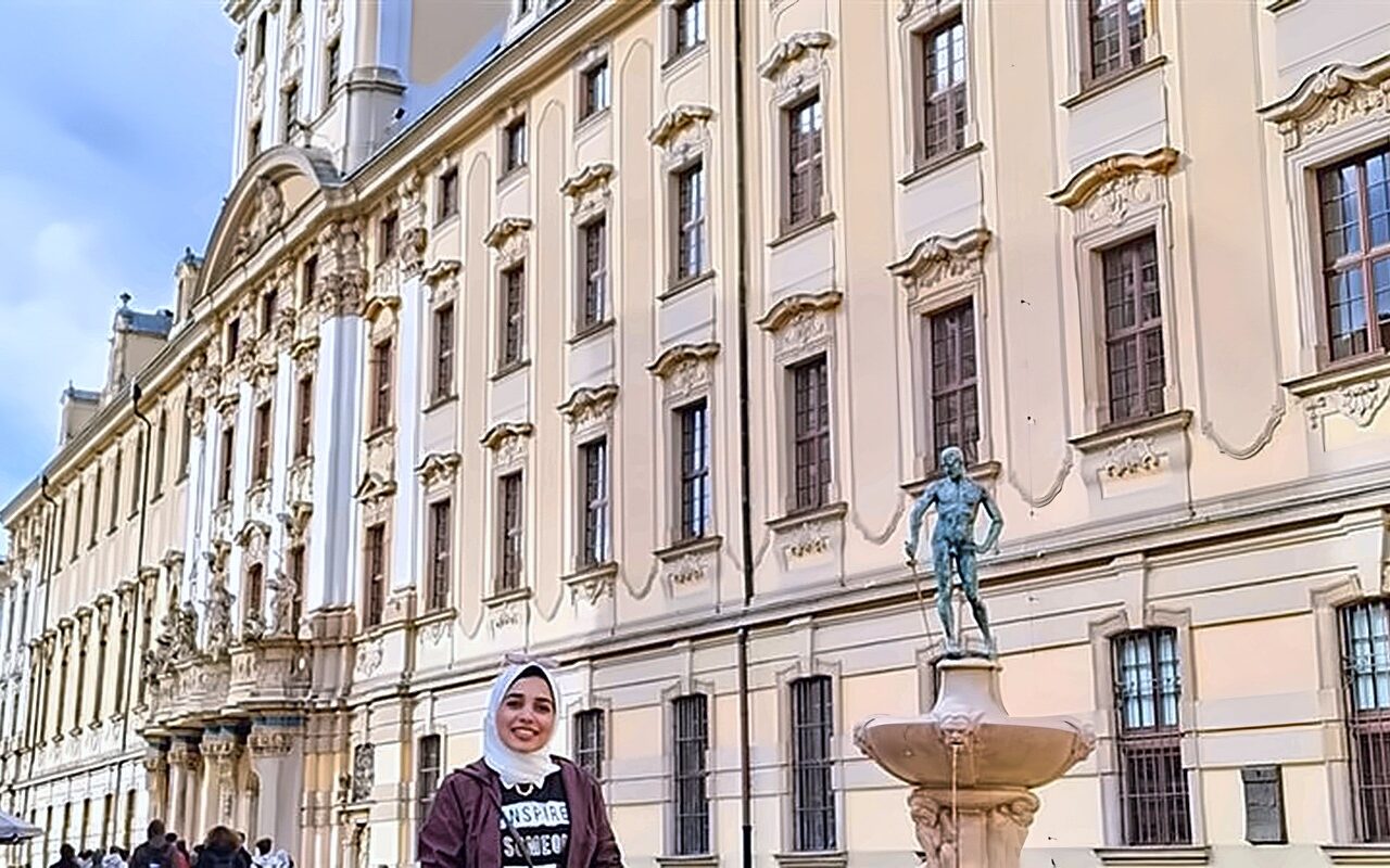 باحثة بجامعة بنها تشارك في برنامج «إيراسموس+» بجامعة فروتسواف البولندية