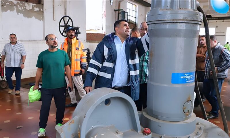 رئيس صرف الإسكندرية: نتعامل مع تجمعات مياه الأمطار أولًا بأول