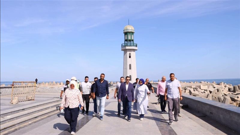 خطة شاملة للارتقاء بالواجهة السياحية للمدينة، محافظ دمياط يتفقد تطوير لسان رأس البر
